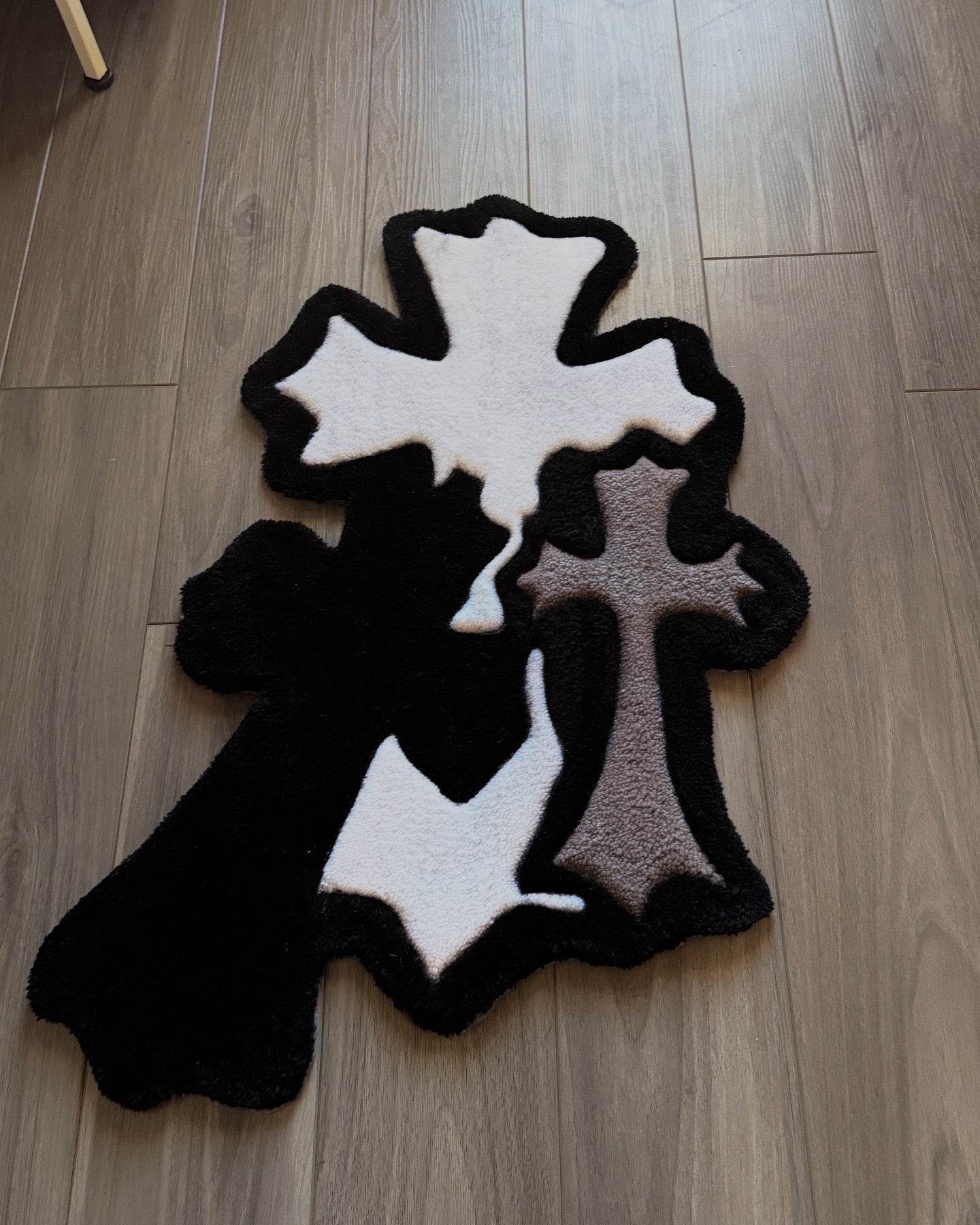 Cross rug